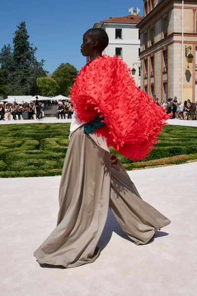 Look 2
